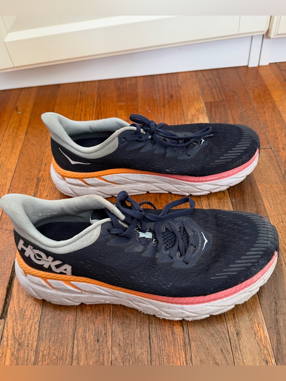 Hoka Clifton 7 Size 8.5 Sneakers